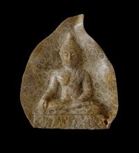 Stunningly Sacred Angkey Rod Buddha ( Rathanakosin Art ) Meditating on Bodhi Leaf