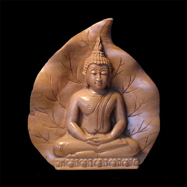Classic Sukhothai Buddha Meditating, Backed On  a Bodi Leaf