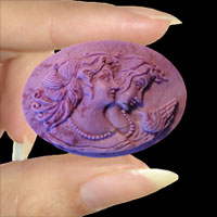 Gorgeously Italian: Two Women w/ Dove of Love Cameo