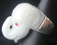 Exquisitely Trendy David-Wedd Style Ring: Retro Elephant Head